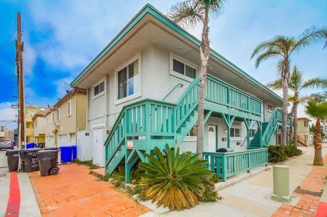 Photo - 4 Bed 2 Bath in South Mission Beach - one year lease