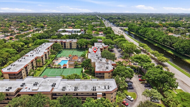 Building Photo - 10401 W Broward Blvd Unit 401