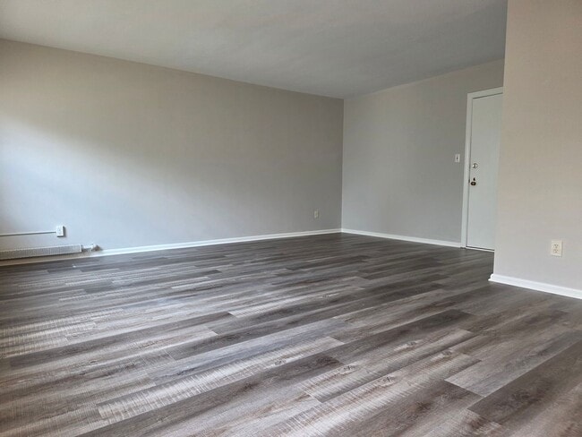 Photo - 13773 Cedar Rd