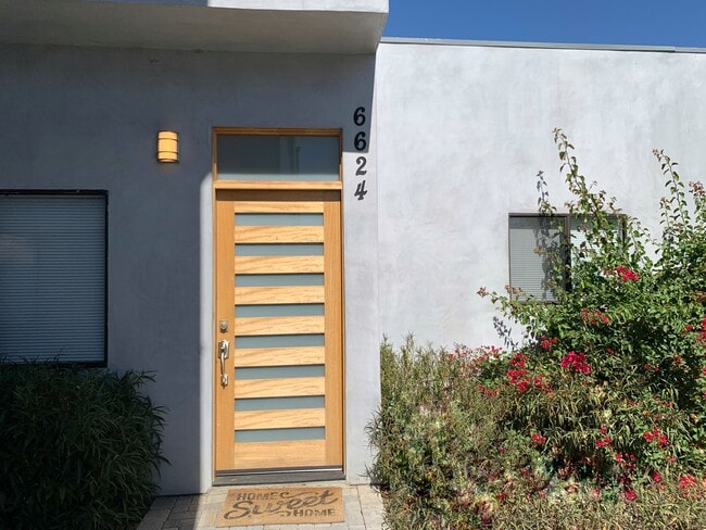 Photo - 6624 Kester Ave