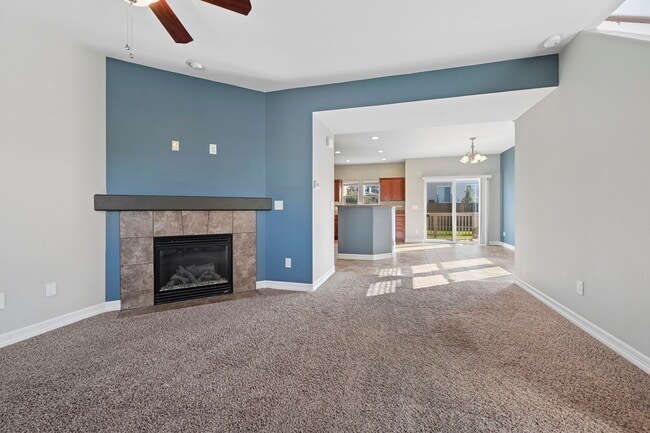 Photo - 6914 Dusty Miller Way