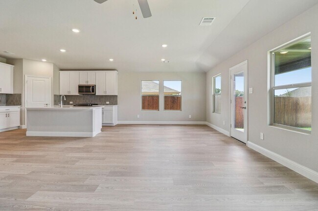 Photo - 2114 Dunbar Dr