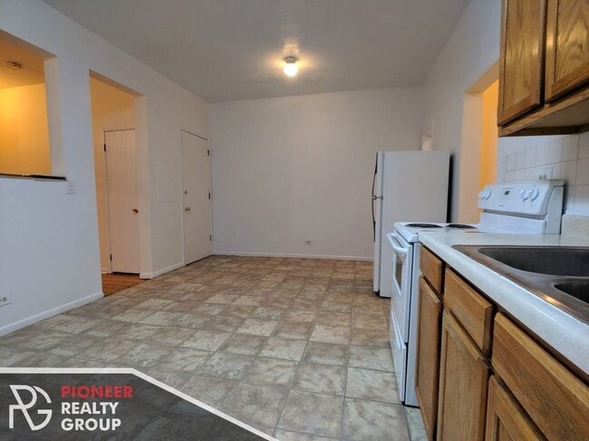 Photo - 2319 N Kedzie Blvd Unit 2R