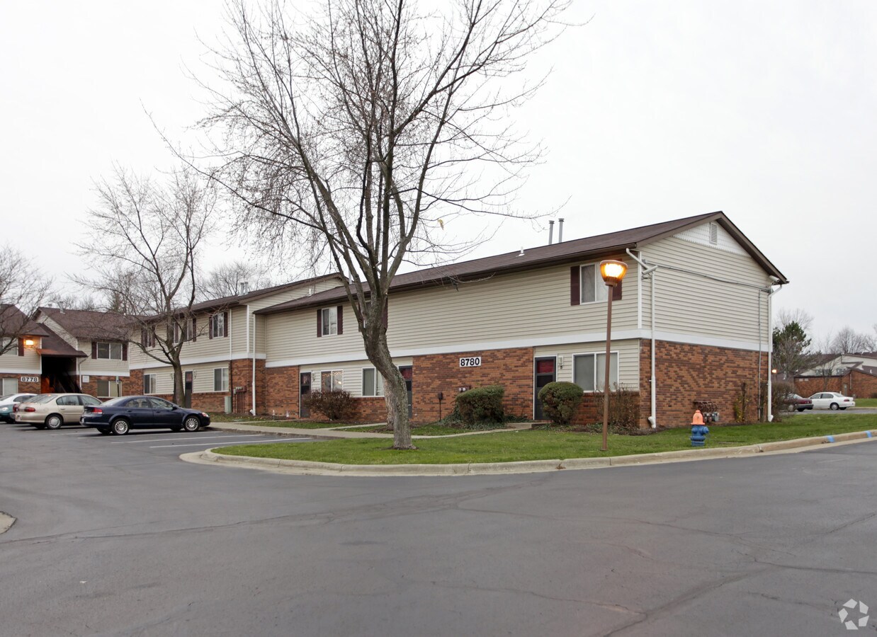 Pinewood Gardens (Public Housing) - Pinewood Gardens (Public Housing)