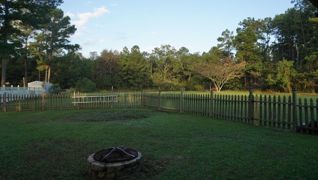 Building Photo - Beautiful home off Knights Academy