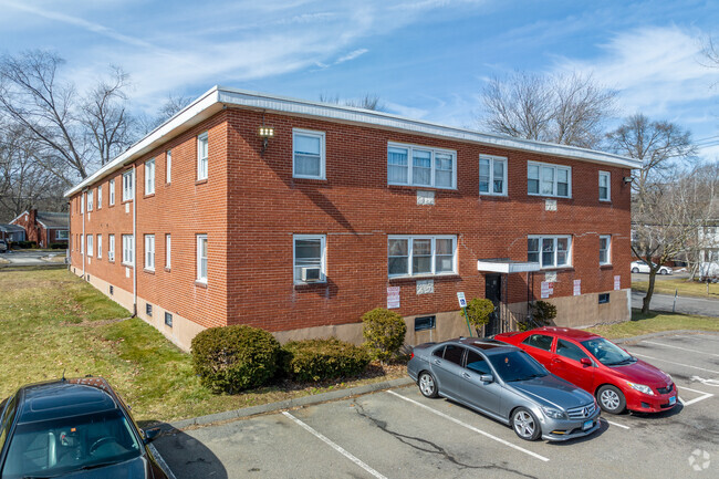 Building Photo - Orange Gardens Rental