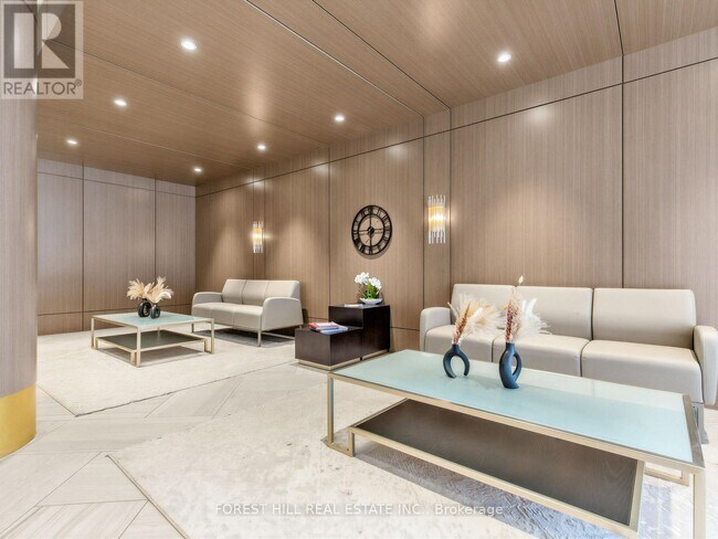 Photo - 2500 Bathurst St Unité 306