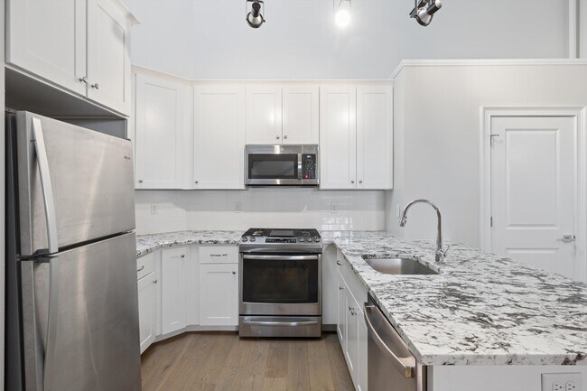 Photo - 77 Van Dam St Unit 408