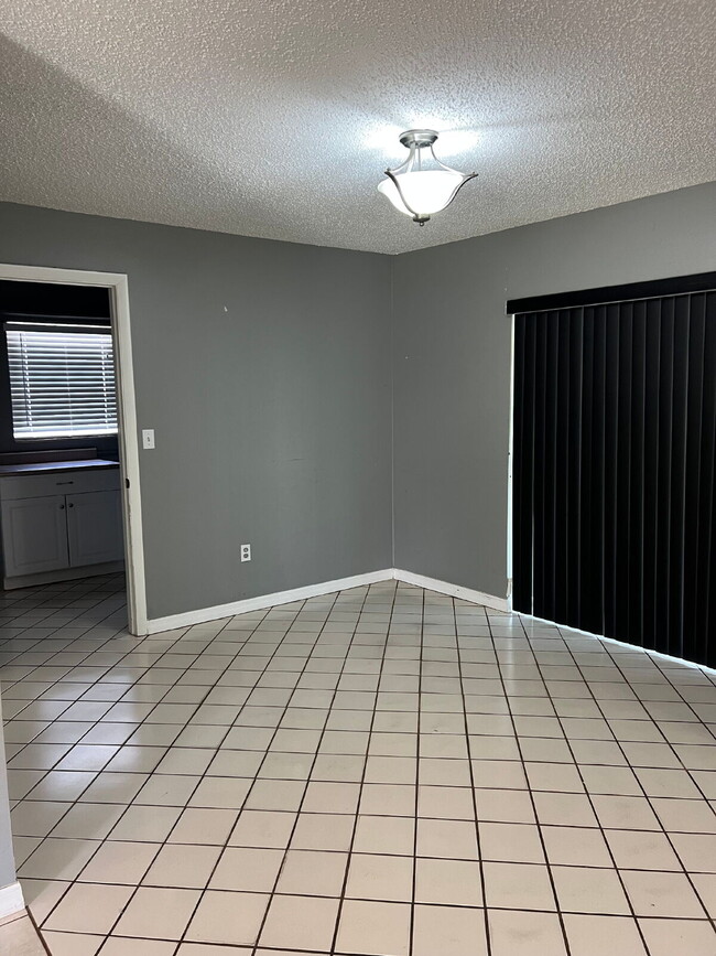 Photo - Adorable 3 bedroom 2 bath rental with full...