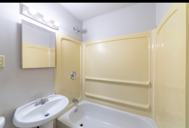 Photo - 2280 Roosevelt Pl
