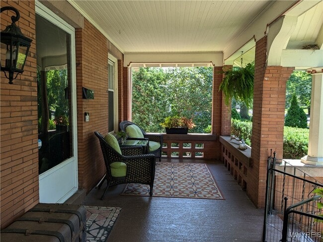 Photo - 656 Lafayette Ave