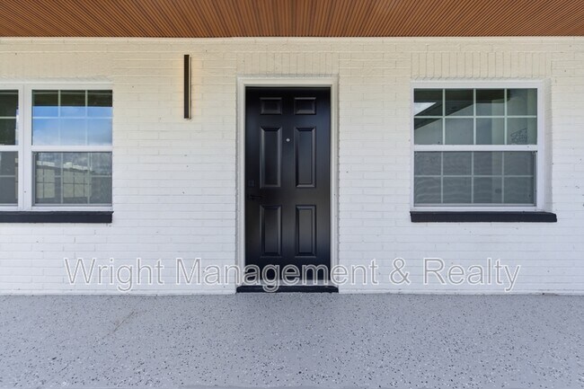 Photo - 3029 Corona Dr