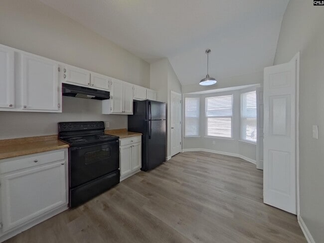 Photo - 136 Westport Dr