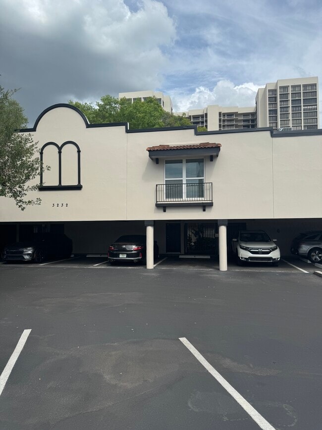 Building Photo - 3232 S Macdill Ave Unit 210