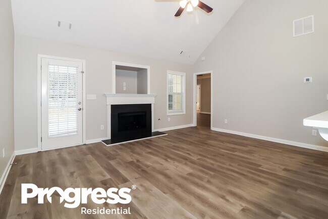 Photo - 358 Shadowbrooke Cir SW