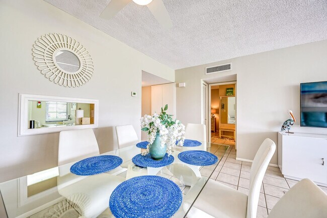 7452 W Country Club Dr N Unit SI FL1-ID1546435P