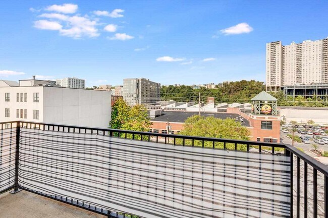 Photo - 924 Jefferson St Unit 6C