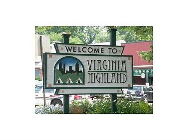 Photo - 896 Greenwood Ave NE