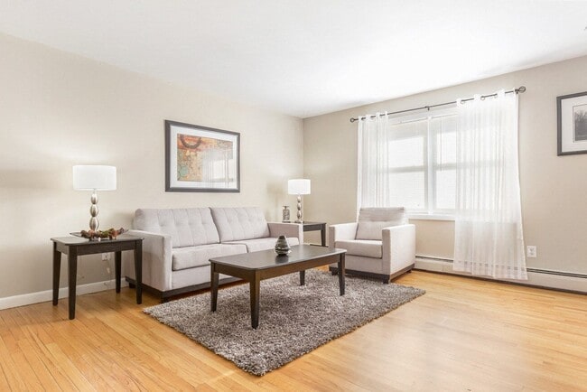 Photo - Griswold Gardens