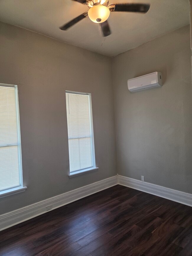 Building Photo - 415 Denver Blvd Unit 1