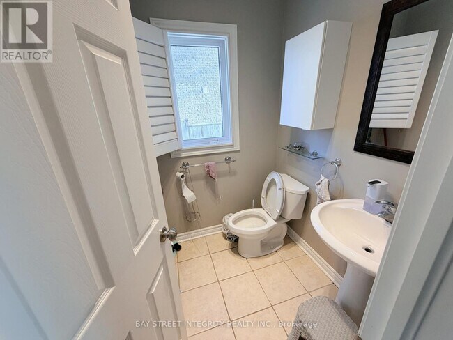 Photo - 78 Glendower Crescent