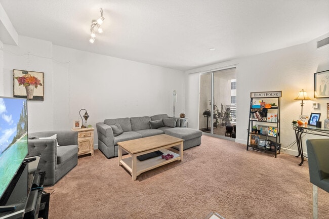 Photo - 1830 Radius Dr Unit 1017