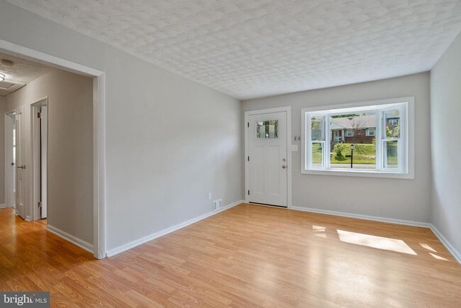 Photo - 7421 Nigh Rd