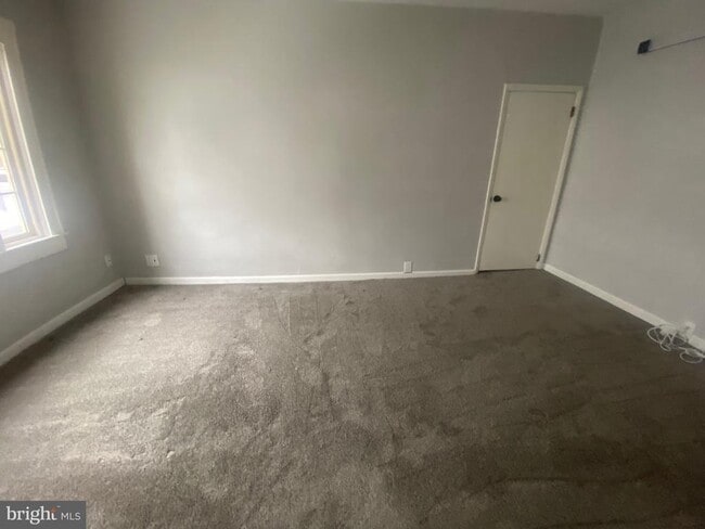 Photo - 109 N Thomas Ave