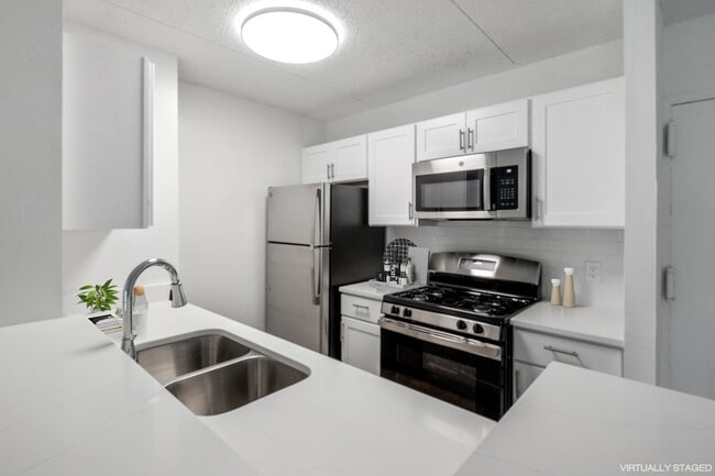 Photo - Mason at Van Dorn