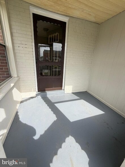 Photo - 229 Endsleigh Ave