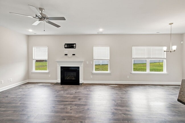 110 Isleworth Ct
