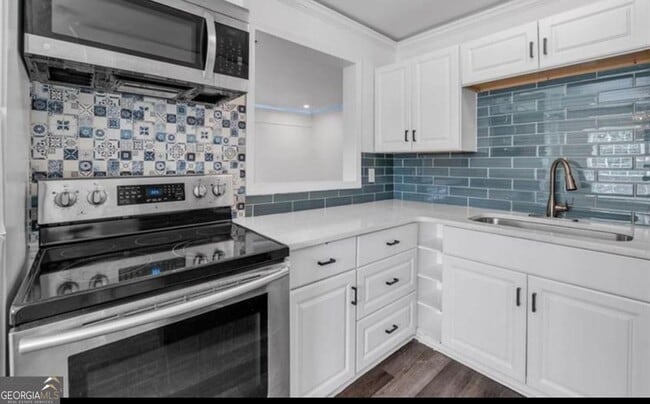 Photo - 2851 Forrest Hills Dr SW