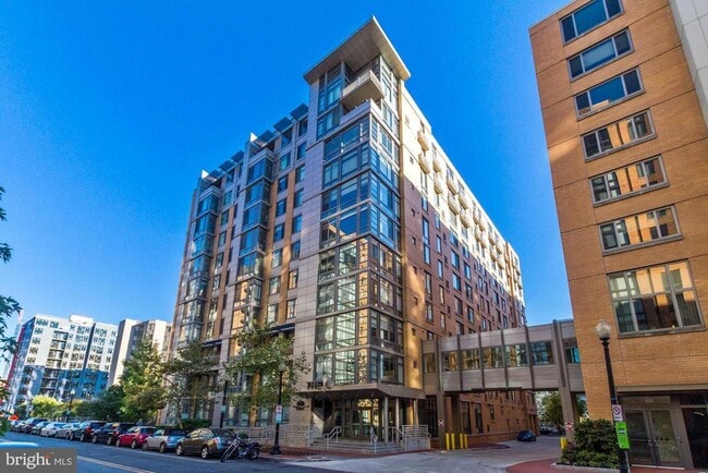 Building Photo - 440 L St NW Unit 612 Rental