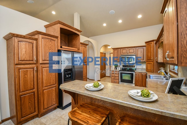 Photo - 3908 W 89th St