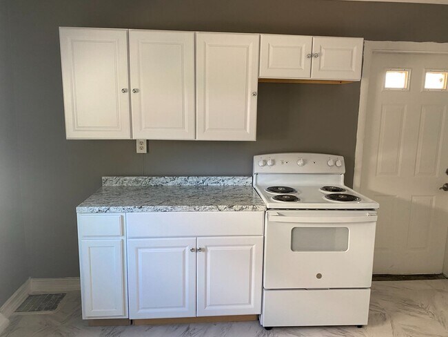 Photo - Single Family Home, Valley View School District, Gas heat, Private off Street Parking