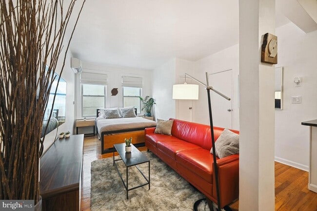 Photo - 1300 Massachusetts Ave NW Unit 503