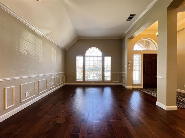 Photo - 10401 Forrest Dr