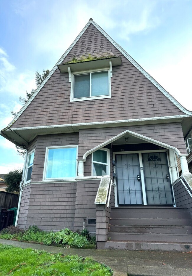 Building Photo - 1169-1171 16th St Rental
