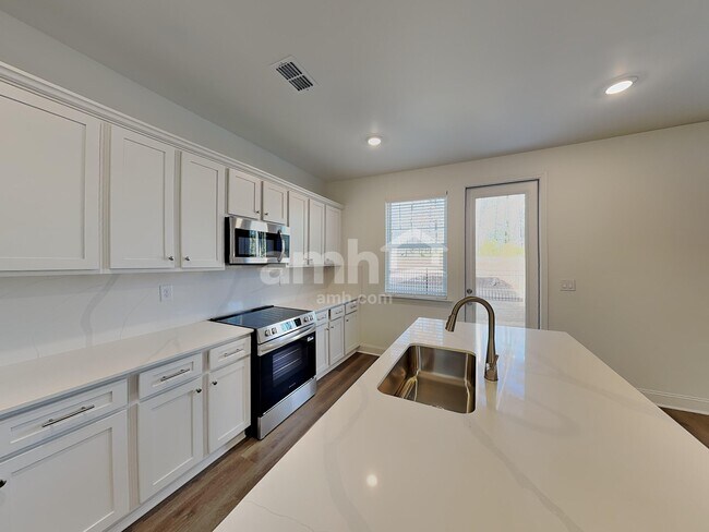 Photo - 1468 Aquamarine Dr