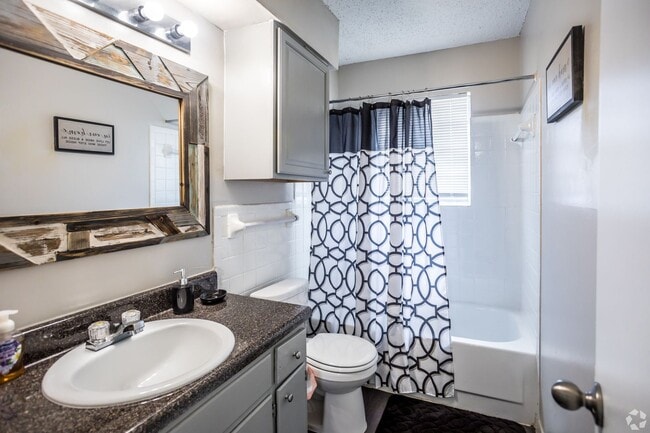 Graceland Pointe Apartments