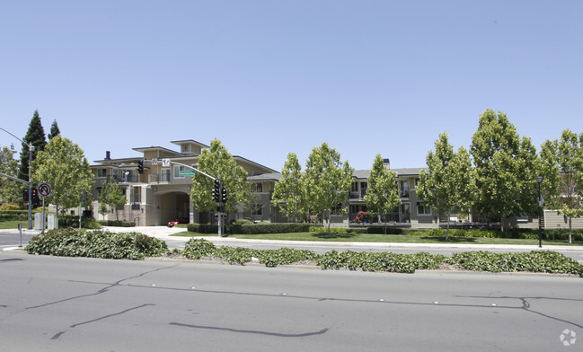 Photo - Grayson Creek Apartments