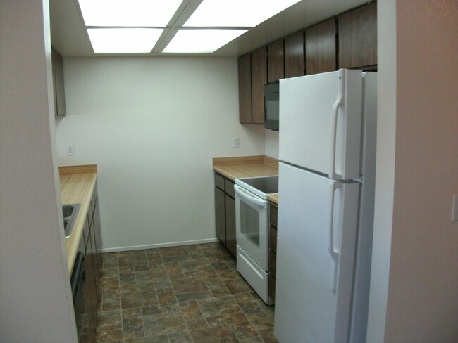 1253 Lancers Ln Unit k