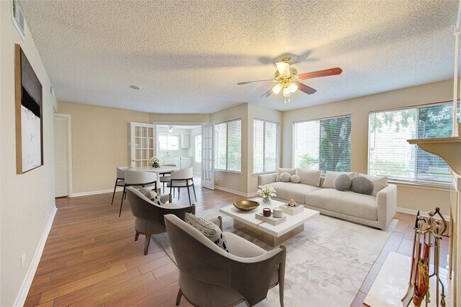 Photo - 12200 Overbrook Ln Unidad 31A