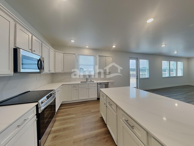 Photo - 213 Chase Ln