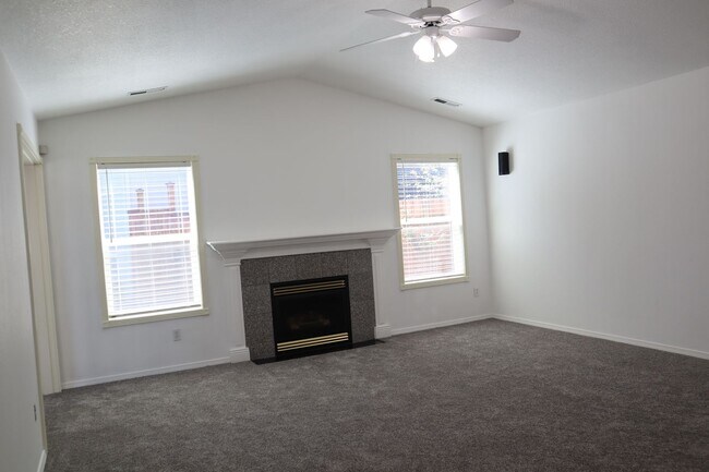 Photo - 7218 NE 65th Pl