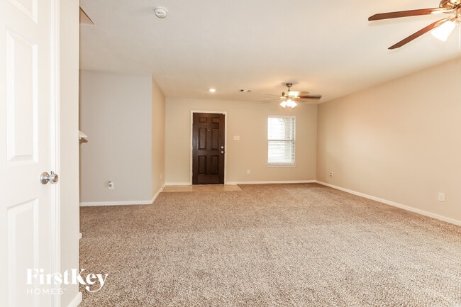 Photo - 14250 Persimmon Woods Dr