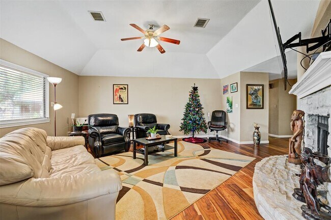 Photo - 21013 Ridgeview Loop