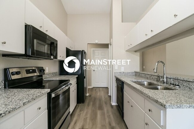 4 Bedroom Pet-Friendly Home in LAKELAND, FL with Main Street Renewal