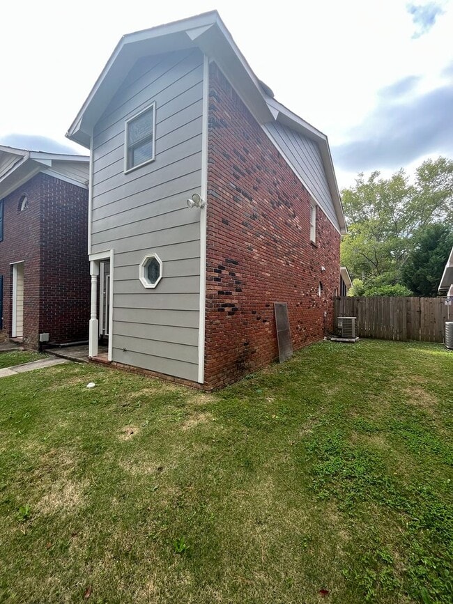 Photo - Your Dream Home is Waiting for You! Yardwo...