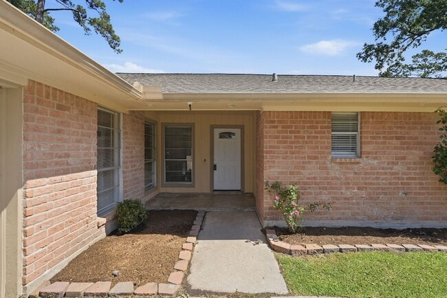 Photo - 25611 Timberlane Dr